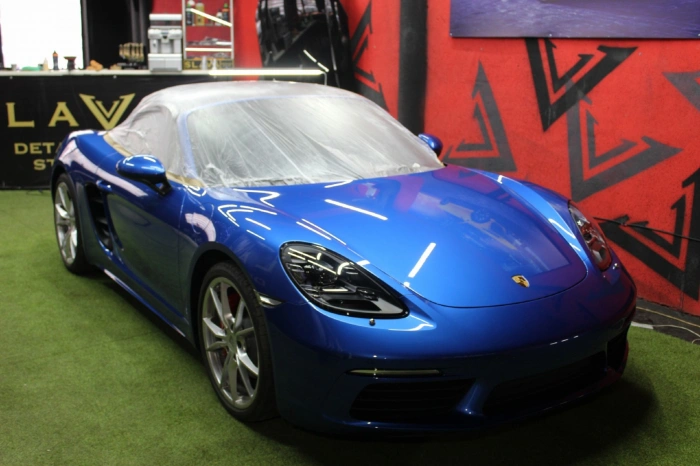 Porshe 718