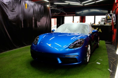 Porshe 718